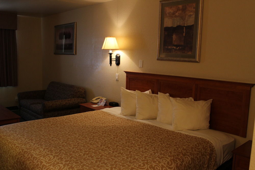 Quality Inn Alpine Kültér fotó